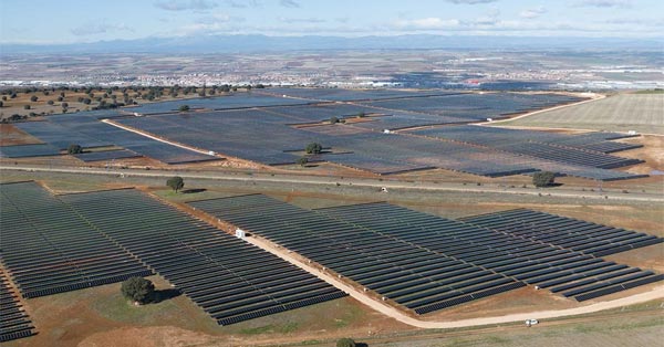 44-MWac-Casa-Valdes-solar-plantjpg