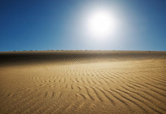 desert-g9042ec2a7_1920-1200x825jpg