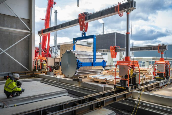 2023-03-30-h2-pilotanlage-nimmt-gestalt-an-1200x800jpg