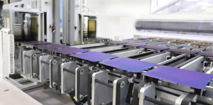 05023_Jolywood1-1200x594jpg