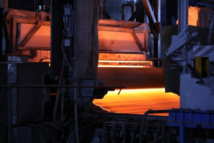 Borosil-Renewables-solar-glass-line-1200x800jpg