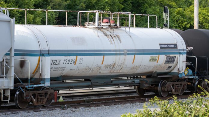 Hydrogen_Peroxide_Tank_Car-1200x675jpg