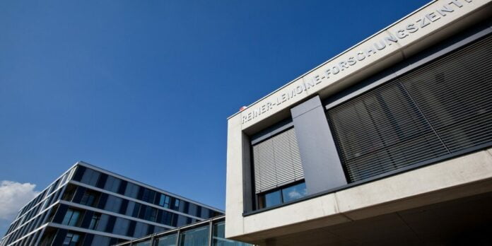 Q-CELLS-RD-centre-Thalheim-Germany-1200x600jpg